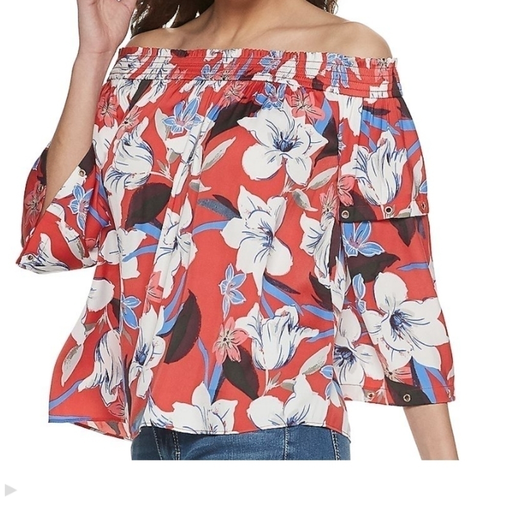 NWT Jennifer Lopez grommet trim off shoulder top Medium
